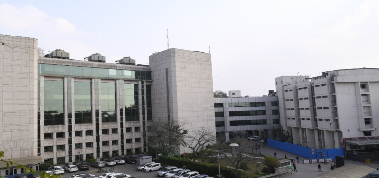 Sir Ganga Ram Hospital 768x361
